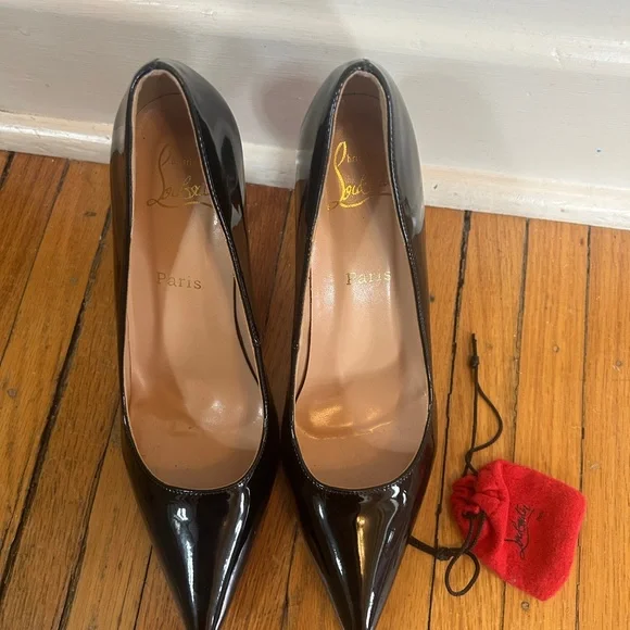 Red bottom heels - Picture 4 of 8